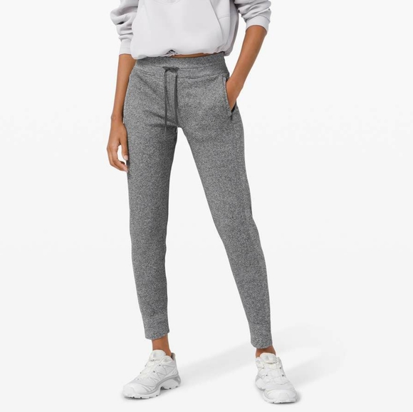 Lululemon jogger - Picture 1 of 16